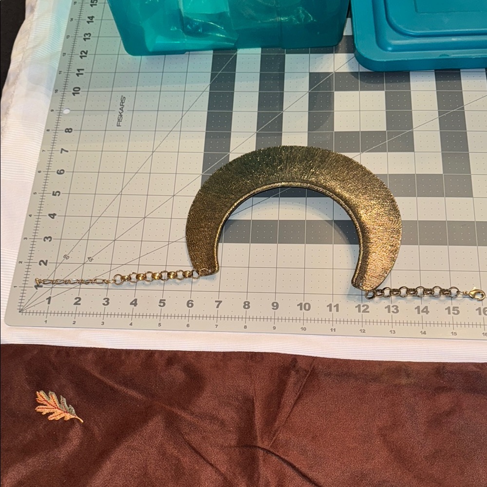 M Style Lab Gold Necklace - Picture 7 of 8